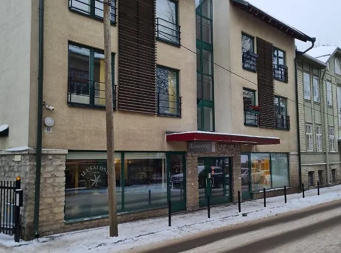 아파트 Spacious In Center *