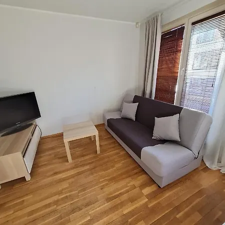 Spacious In Center *